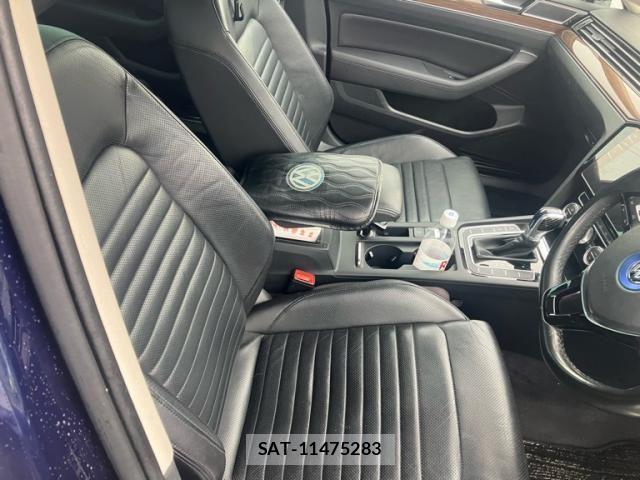 VolksWagen PASSAT VARIANT 2018-03 7331192-9