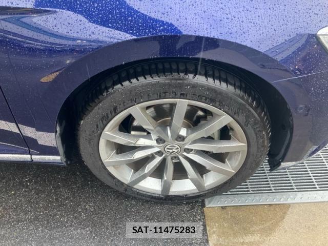 VolksWagen PASSAT VARIANT 2018-03 7331192-4