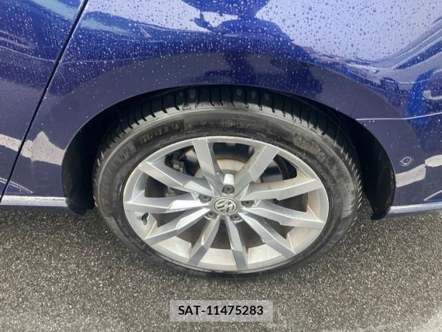 VolksWagen PASSAT VARIANT 2018-03 7331192-6