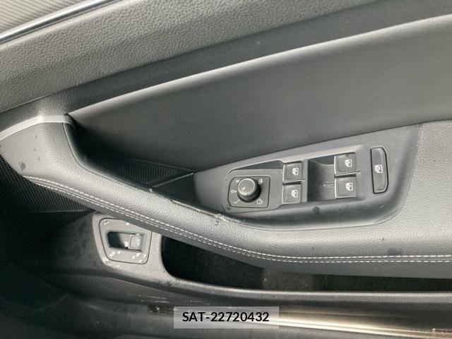 VolksWagen PASSAT VARIANT 2016-03 7458835-13
