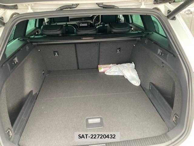 VolksWagen PASSAT VARIANT 2016-03 7458835-25