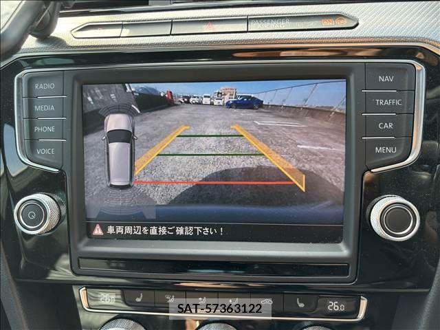 VolksWagen PASSAT VARIANT 2016-10 7458832-11