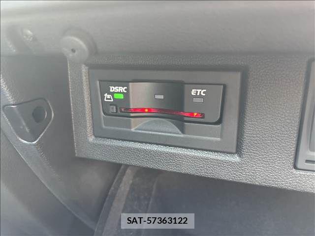 VolksWagen PASSAT VARIANT 2016-10 7458832-13