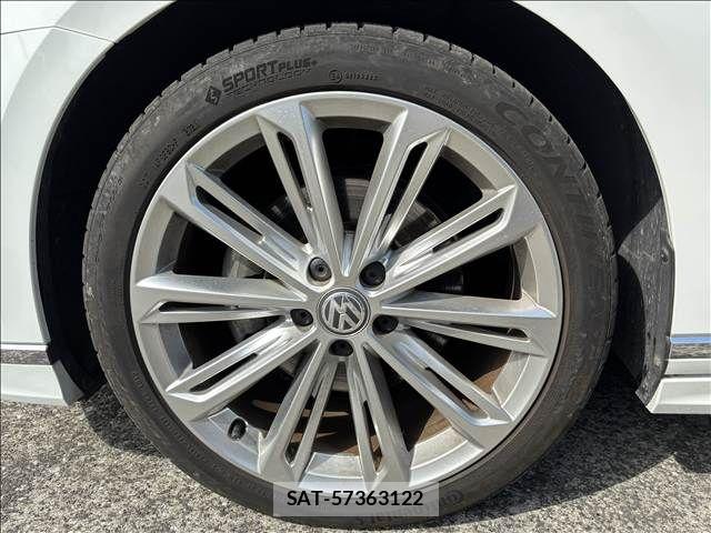 VolksWagen PASSAT VARIANT 2016-10 7458832-6