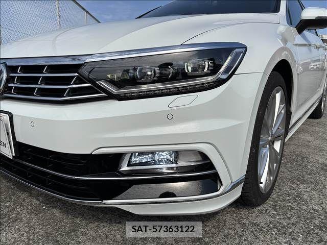 VolksWagen PASSAT VARIANT 2016-10 7458832-7