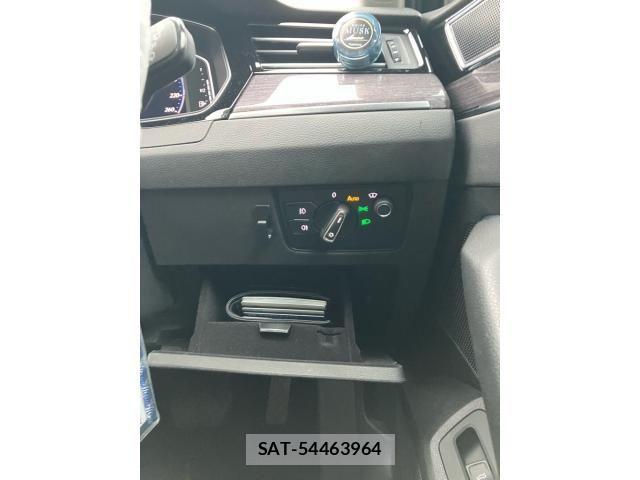 VolksWagen PASSAT VARIANT 2021-08 7730728-12