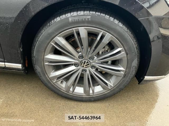 VolksWagen PASSAT VARIANT 2021-08 7730728-2