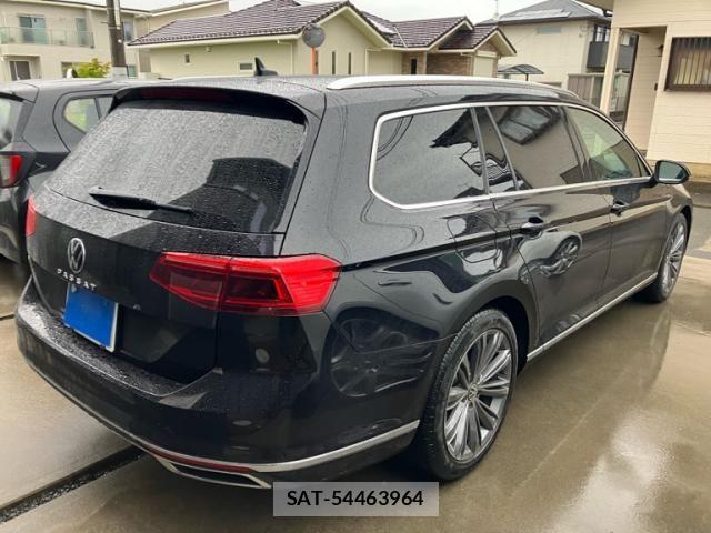 VolksWagen PASSAT VARIANT 2021-08 7730728-4