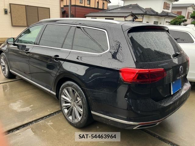 VolksWagen PASSAT VARIANT 2021-08 7730728-5