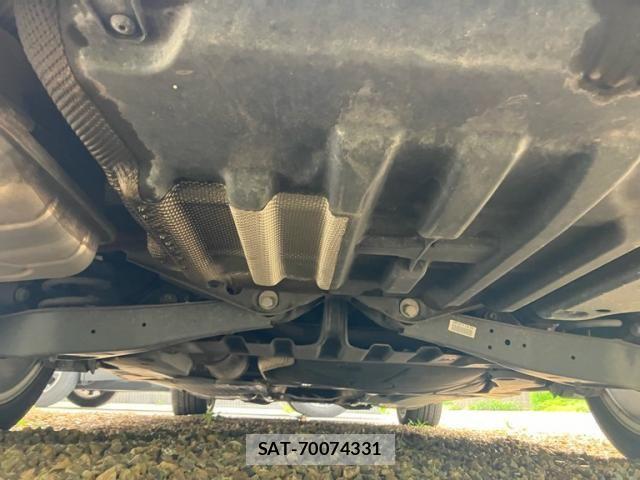 VolksWagen PASSAT VARIANT 2012-03 7790512-9