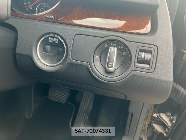 VolksWagen PASSAT VARIANT 2012-03 7790512-18