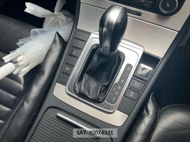 VolksWagen PASSAT VARIANT 2012-03 7790512-20