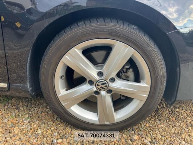 VolksWagen PASSAT VARIANT 2012-03 7790512-4