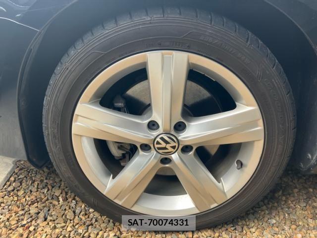 VolksWagen PASSAT VARIANT 2012-03 7790512-8