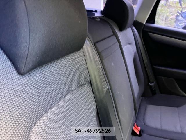 VolksWagen PASSAT VARIANT 2011-09 7880497-11