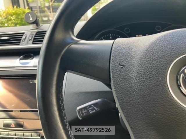 VolksWagen PASSAT VARIANT 2011-09 7880497-13
