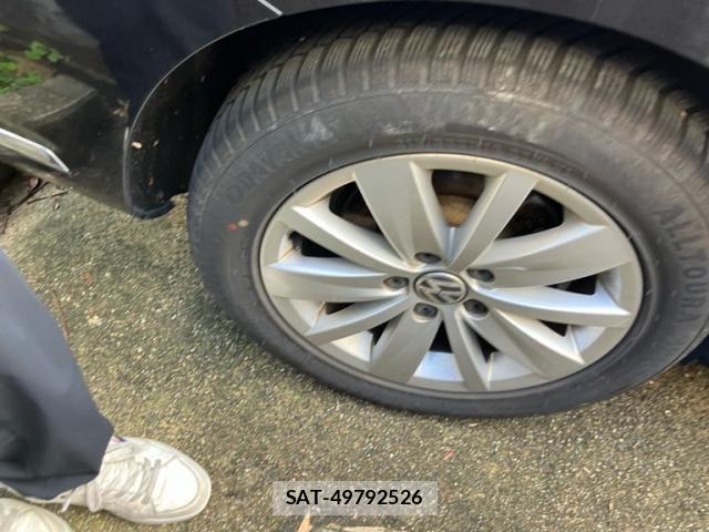 VolksWagen PASSAT VARIANT 2011-09 7880497-4