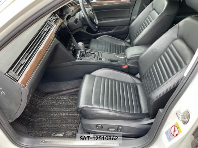 VolksWagen PASSAT VARIANT 2018-11 7964395-9