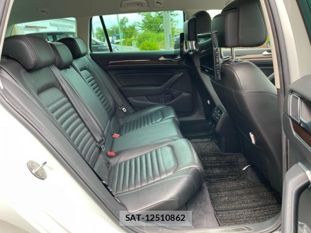 VolksWagen PASSAT VARIANT 2018-11 7964395-14