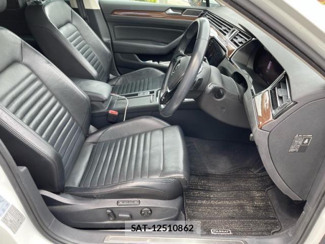 VolksWagen PASSAT VARIANT 2018-11 7964395-15