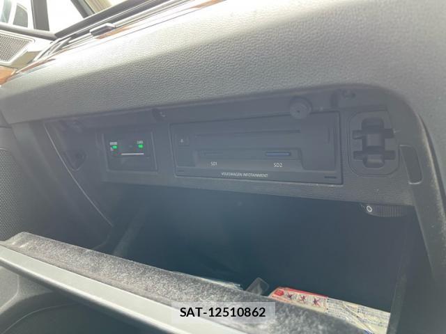 VolksWagen PASSAT VARIANT 2018-11 7964395-24