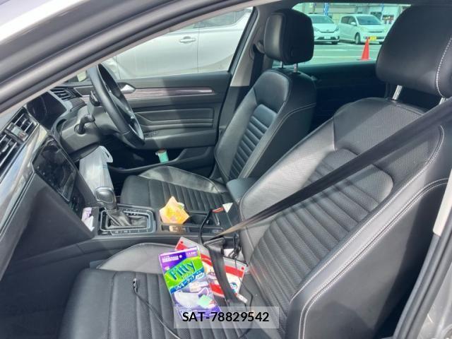 VolksWagen PASSAT VARIANT 2021-08 8039189-10