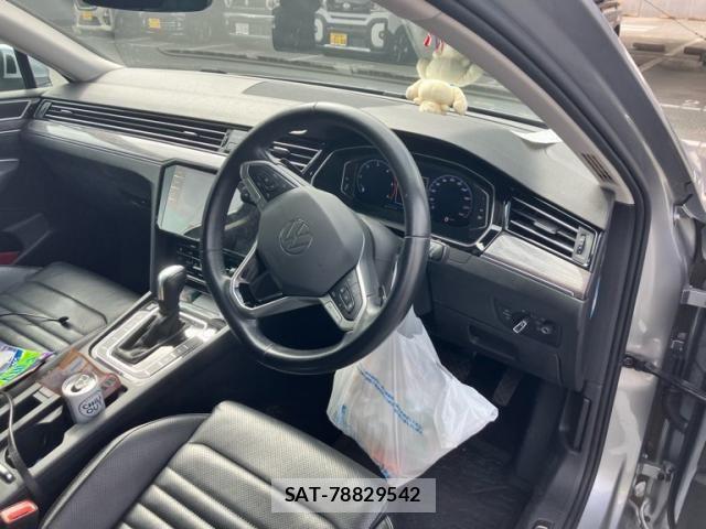 VolksWagen PASSAT VARIANT 2021-08 8039189-13