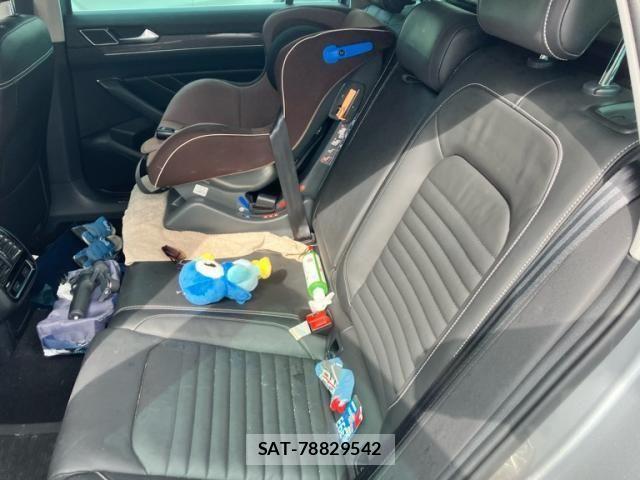 VolksWagen PASSAT VARIANT 2021-08 8039189-8
