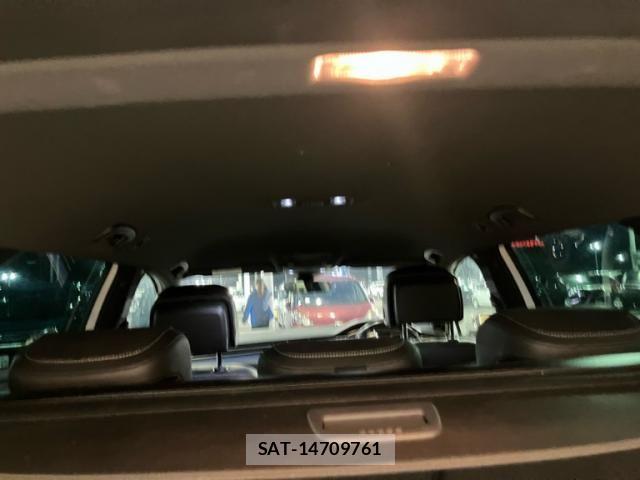 VolksWagen PASSAT VARIANT 2015-10 8039190-12
