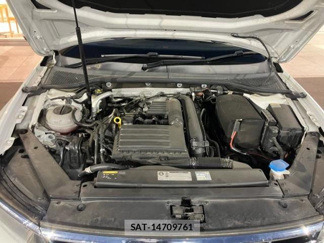 VolksWagen PASSAT VARIANT 2015-10 8039190-17