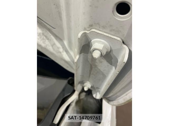 VolksWagen PASSAT VARIANT 2015-10 8039190-18