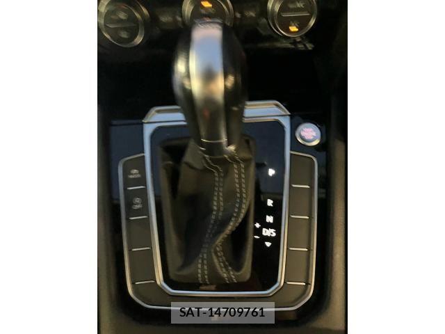 VolksWagen PASSAT VARIANT 2015-10 8039190-25