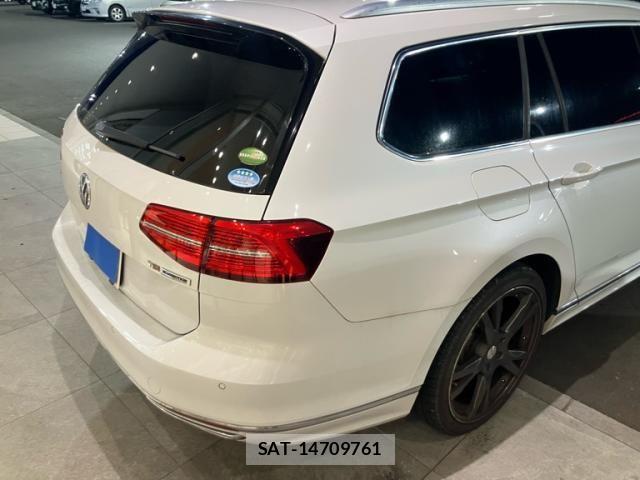 VolksWagen PASSAT VARIANT 2015-10 8039190-6