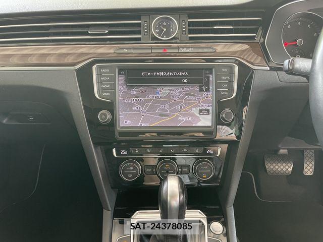 VolksWagen PASSAT VARIANT 2017-05 8102727-17