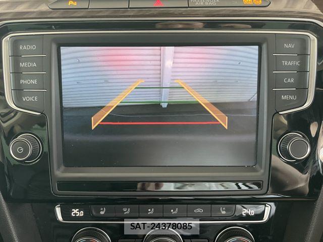 VolksWagen PASSAT VARIANT 2017-05 8102727-19