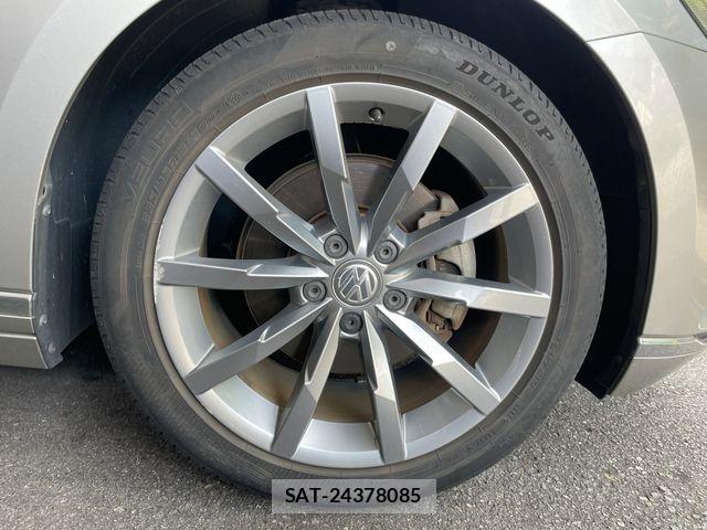 VolksWagen PASSAT VARIANT 2017-05 8102727-7