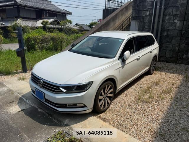 VolksWagen PASSAT VARIANT 2017-06 8159525-0