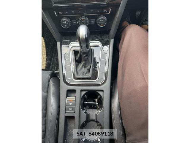 VolksWagen PASSAT VARIANT 2017-06 8159525-17