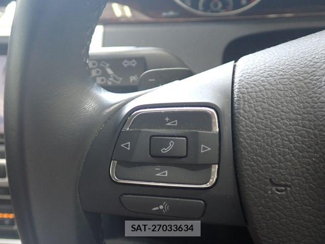 VolksWagen PASSAT VARIANT 2011-10 8159523-17