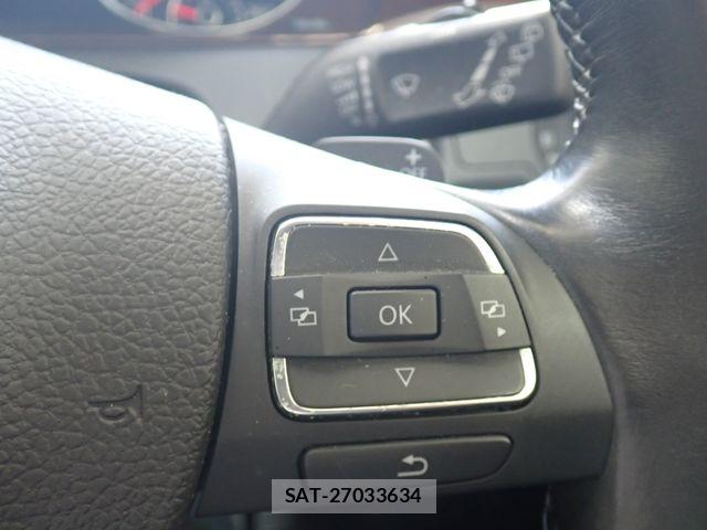 VolksWagen PASSAT VARIANT 2011-10 8159523-18