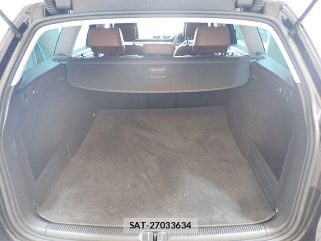 VolksWagen PASSAT VARIANT 2011-10 8159523-24