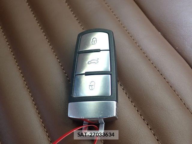 VolksWagen PASSAT VARIANT 2011-10 8159523-27