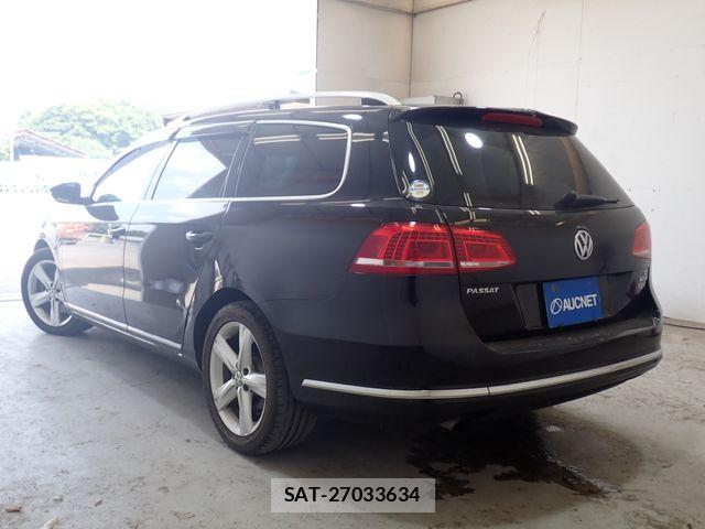 VolksWagen PASSAT VARIANT 2011-10 8159523-2