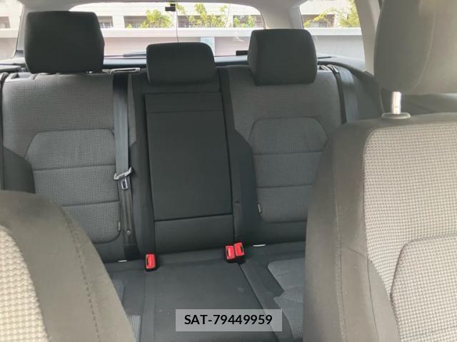 VolksWagen PASSAT VARIANT 2011-09 8232407-21