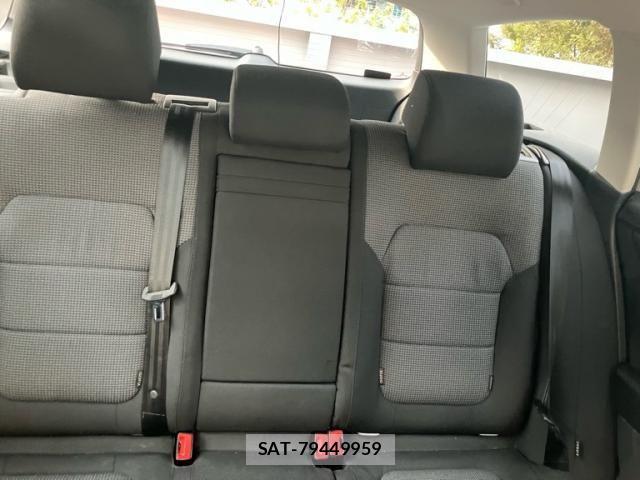 VolksWagen PASSAT VARIANT 2011-09 8232407-22