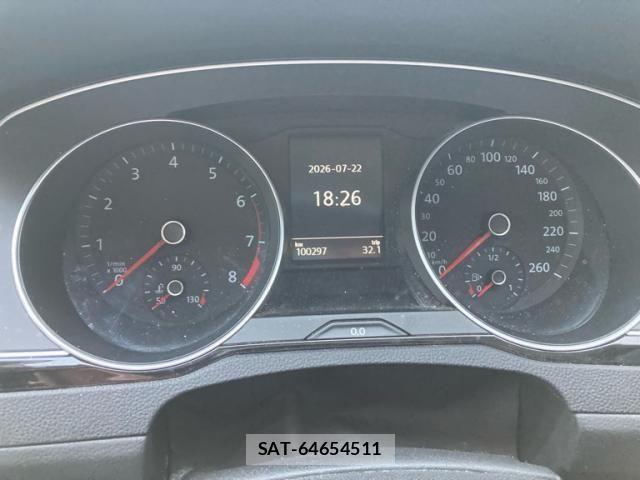 VolksWagen PASSAT VARIANT 2016-06 8232405-10