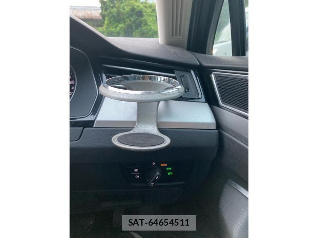 VolksWagen PASSAT VARIANT 2016-06 8232405-13