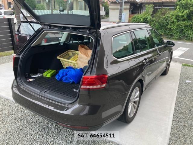 VolksWagen PASSAT VARIANT 2016-06 8232405-1
