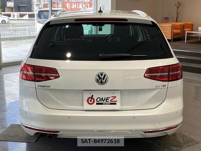 VolksWagen PASSAT VARIANT 2020-11 8247160-11