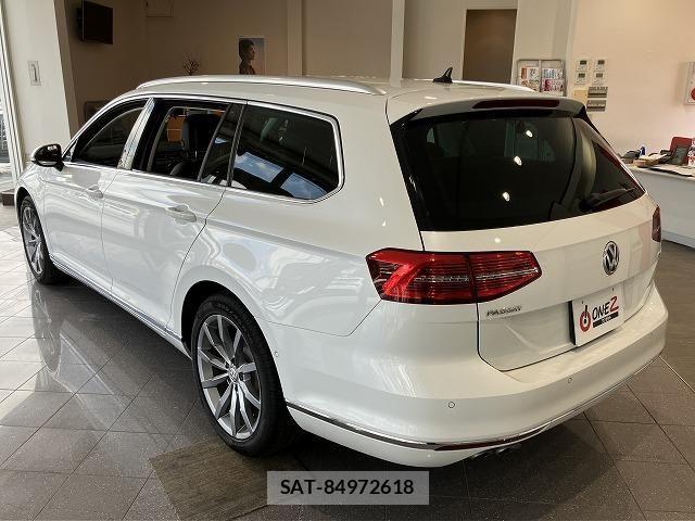 VolksWagen PASSAT VARIANT 2020-11 8247160-17